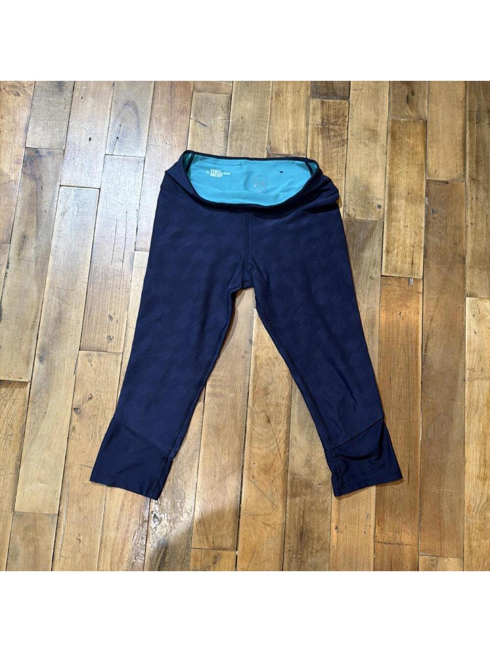 Nike Women's Navy and Blue Legging